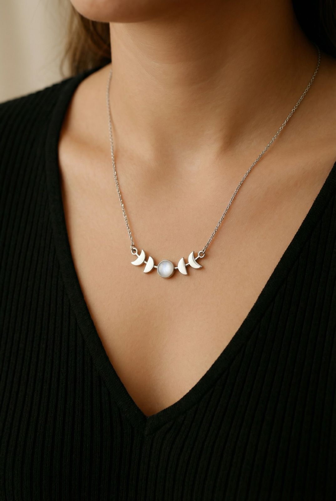 Collar de fases lunares