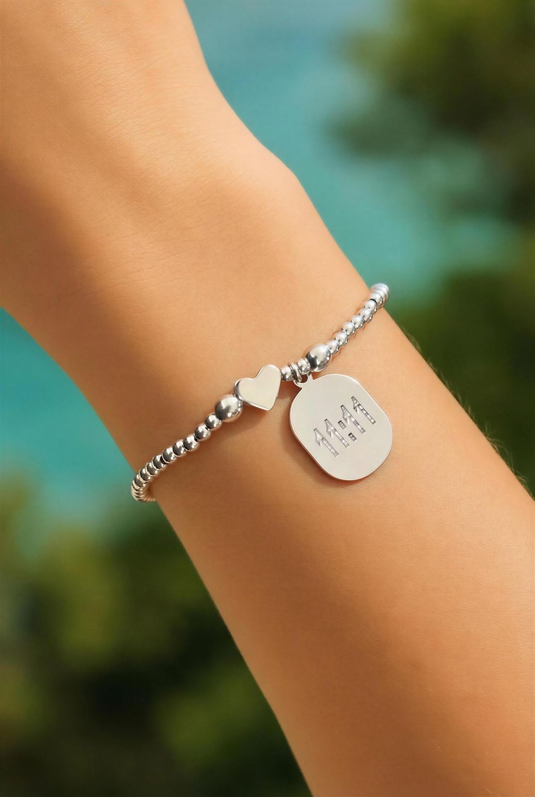 Pulsera con dije 11:11