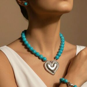 Collar de corazón Woke