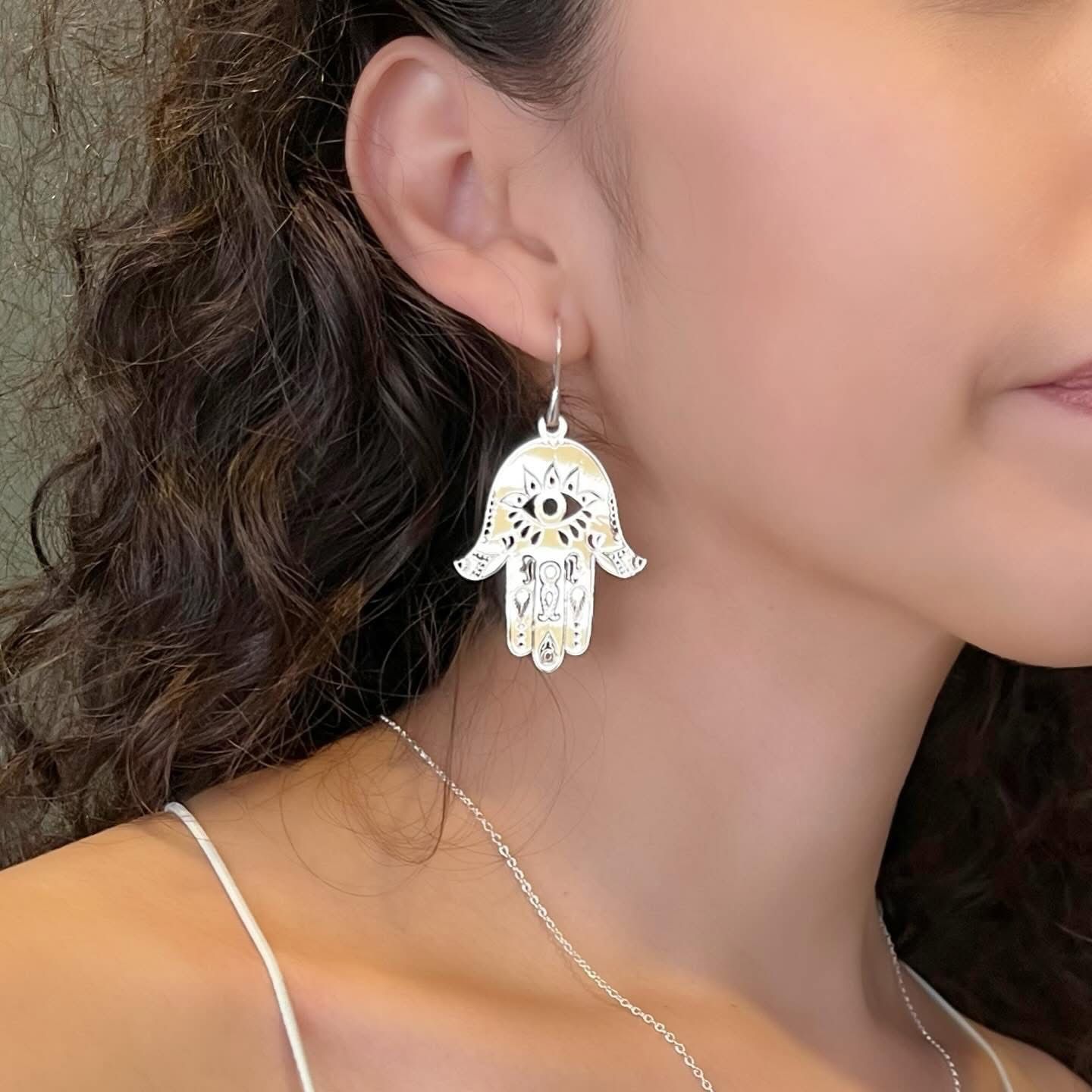 aretes manos de fátima